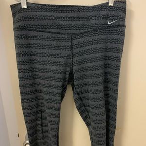 Nike Dry Fit cropped leggings